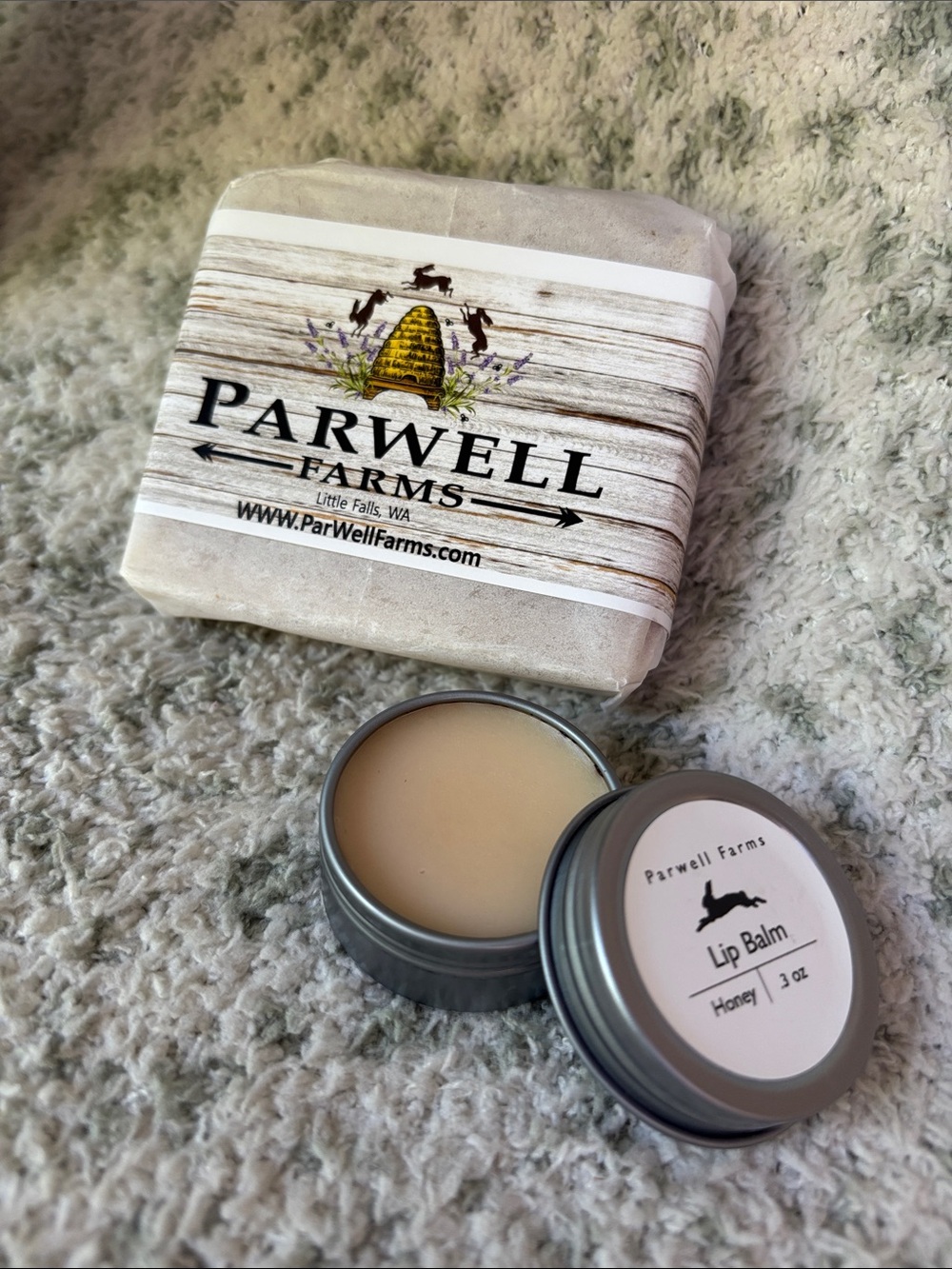 Parwell Farms Raw Honeycomb Soap 4.5oz & Honey Lip Balm .3oz Set NWT Handcrafted